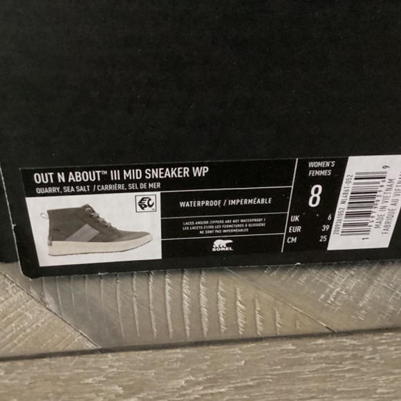 SOREL Out N About III Sneakers, size 8 - Picture 2 of 7